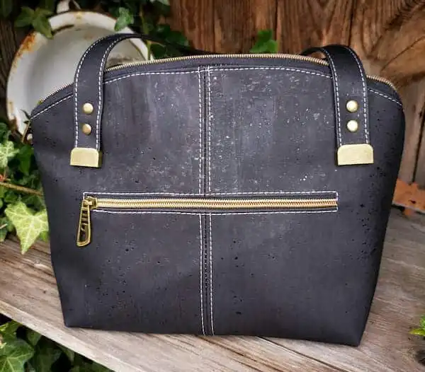 zwarte schoudertas achterkant zwarte schoudertas achterkant