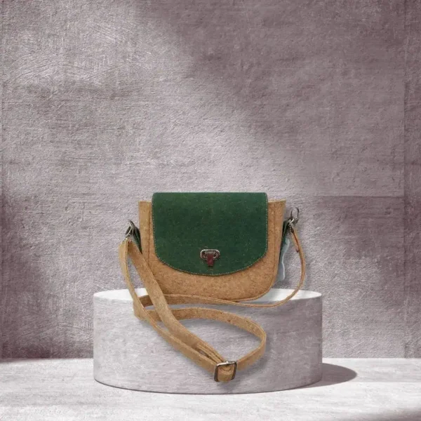 Klein schoudertasje kurk met groene klep