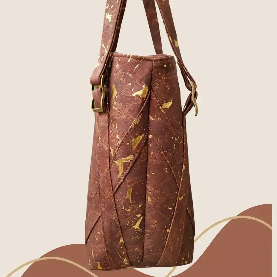 Kurken shopper bruin met goudkleurige accenten zijkant