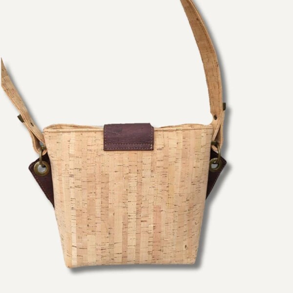 Naturel kurk tas met bruine accenten achterkant