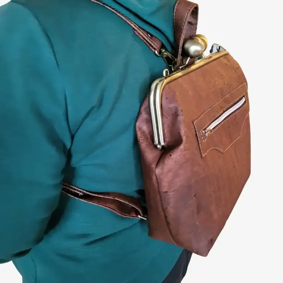 Rugtas kurk met beugel bruin dragen