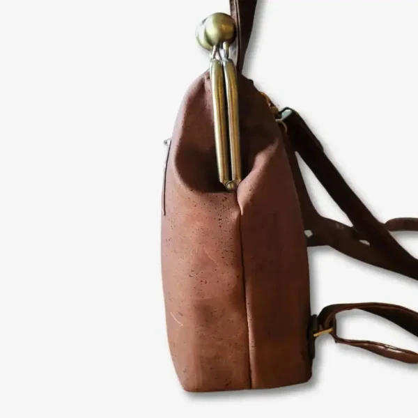 Beugel rugtas bruin zijkant Rugtas kurk met beugel bruin zijkant