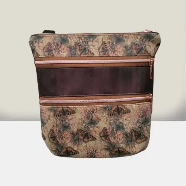 Kurk tas bruin met 3 rits vakken crossbody kurk tas vlinders met 3 ritsen voorkant