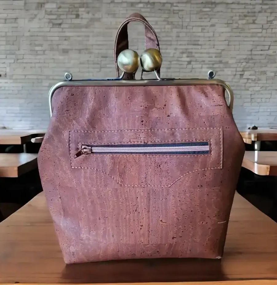 Rugtas kurk met beugel bruin voorkant