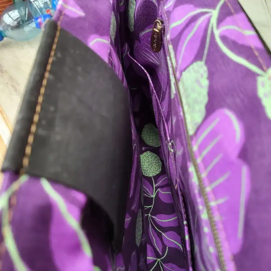 Zwarte laptop tas kurk binnenkant laptop tas zwart kurk binnenkant