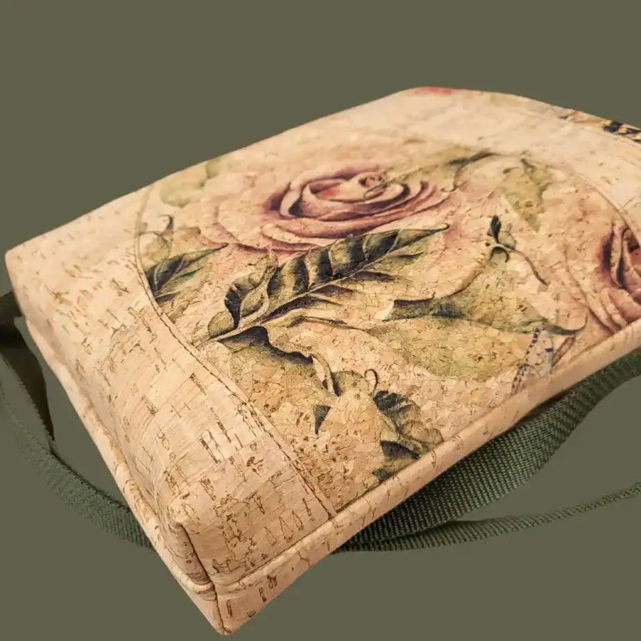 Naturel kurk tasje zijkant