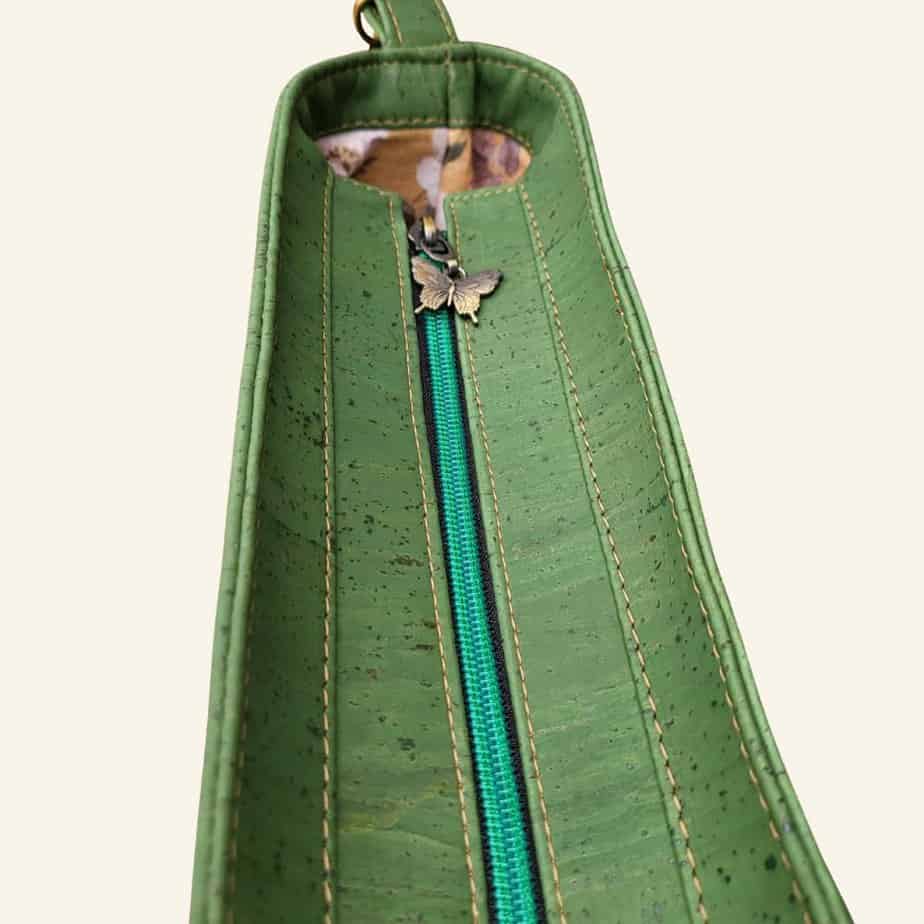 Schoudertas groen kurk met prachtige bloemen bovenkant Schoudertas groen kurk met bloem bovenkant