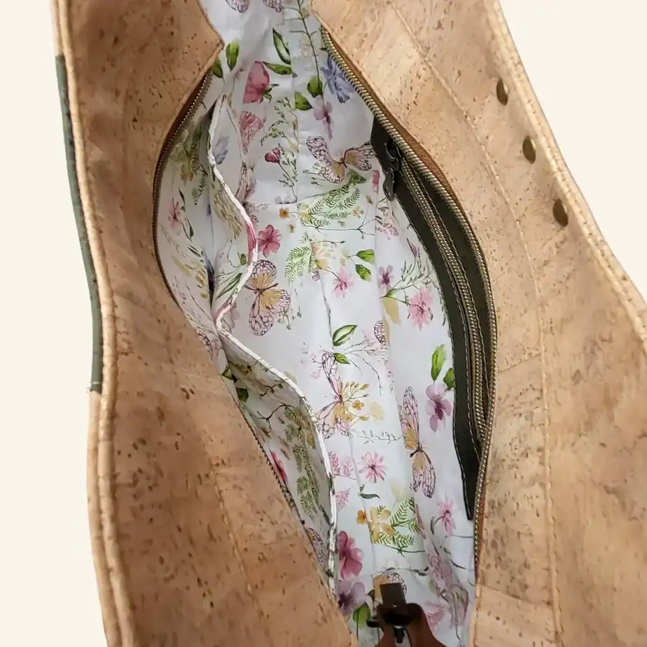 Kurk schoudertas naturel met groen binnenkant