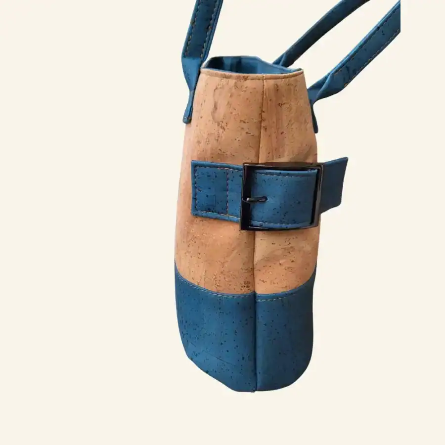 Handtas naturel met blauw kurk detail gesp