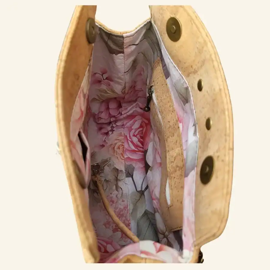 crossbody tas in naturel met bruin kurk binnenkant Crossbody tas in naturel met bruin kurk